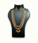 Load image into Gallery viewer, Emerald Pearl Long Antique Necklace