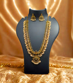 Load image into Gallery viewer, Emerald Pearl Long Antique Necklace