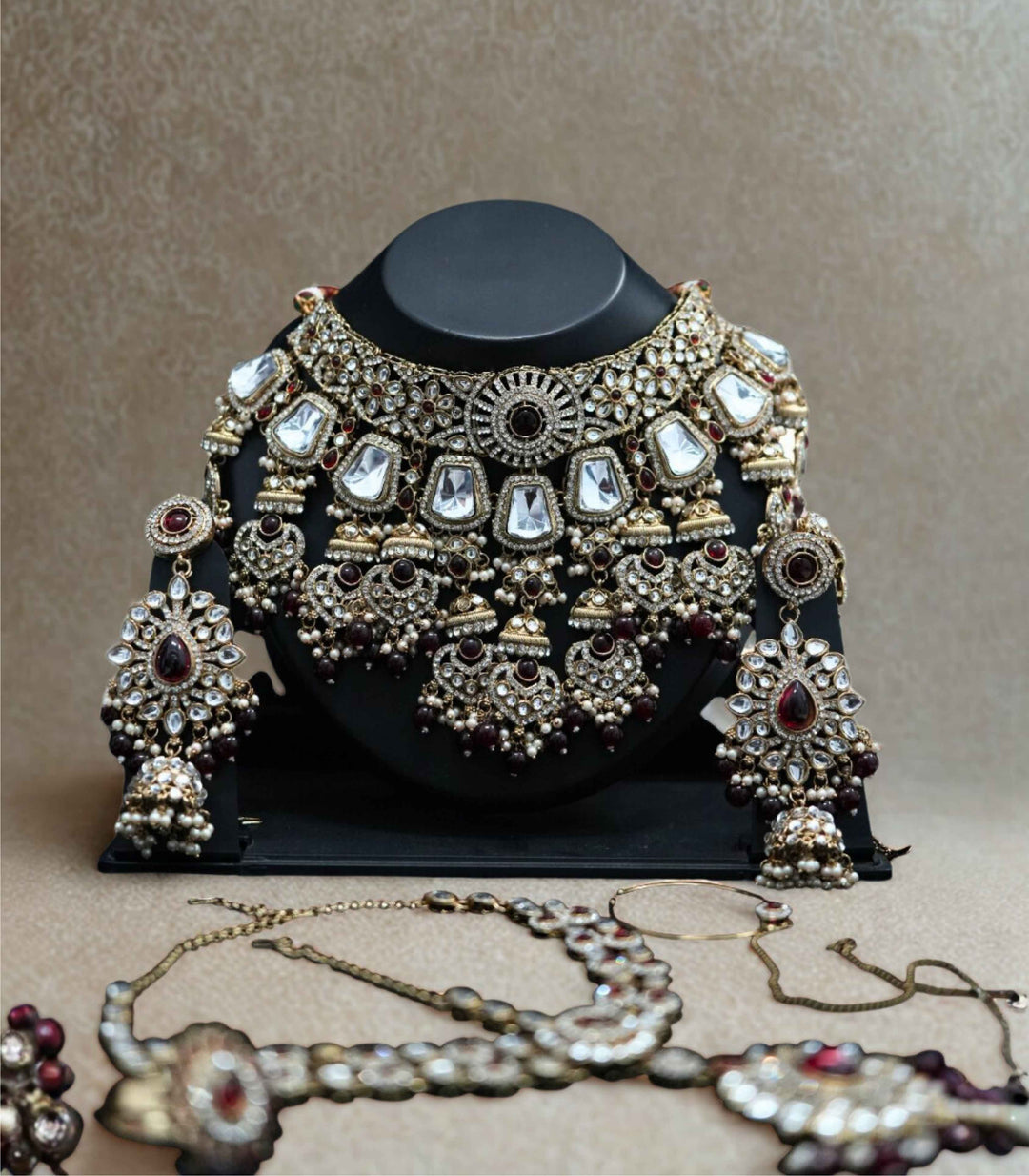 Heer Ivory & Ruby Kundan Set