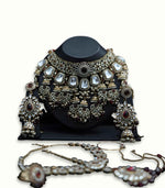 Load image into Gallery viewer, Heer Ivory &amp; Ruby Kundan Set
