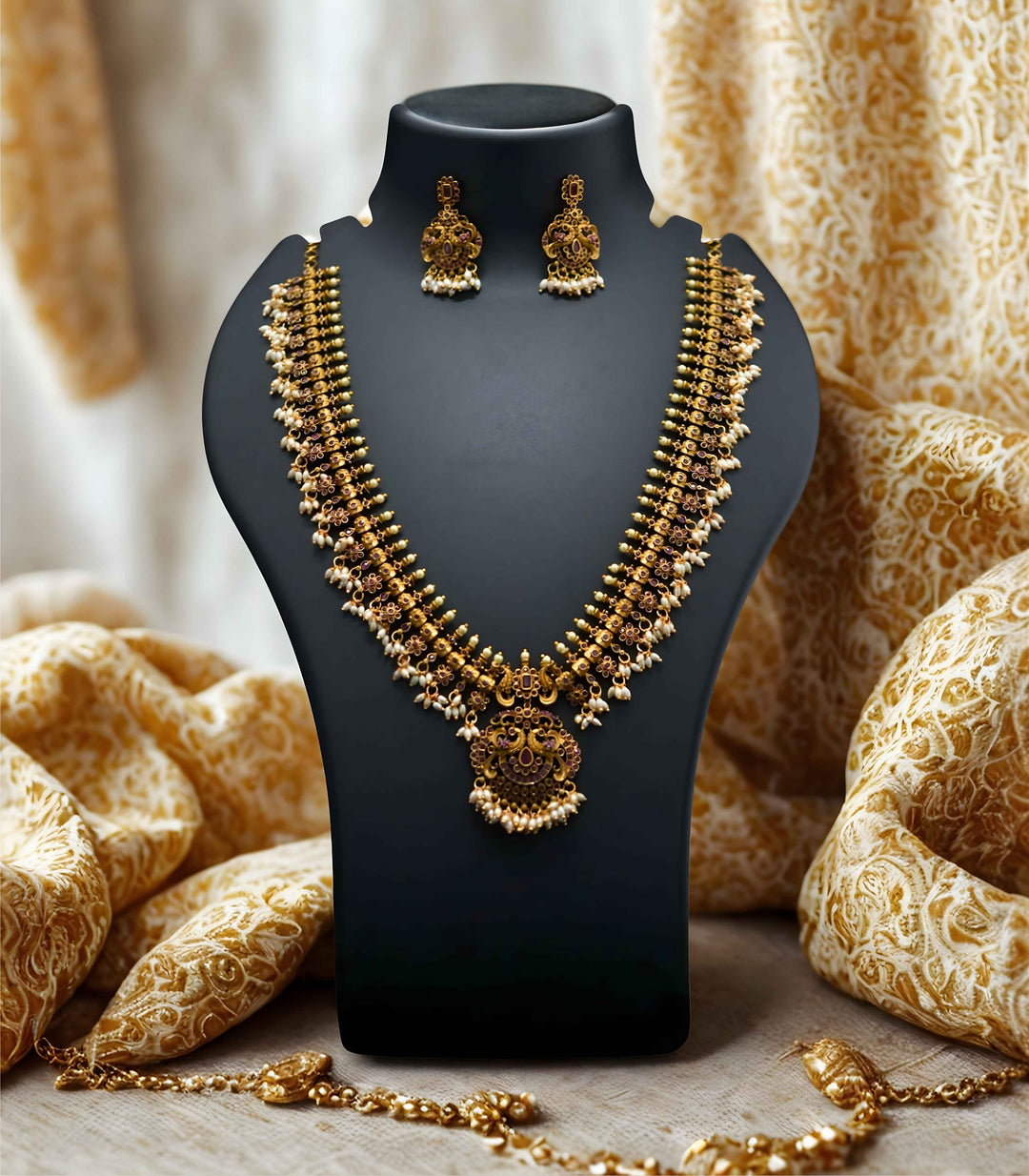 White Pearl Long Antique Necklace